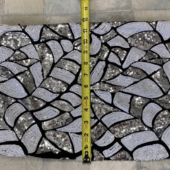 Sequins cushion cover - Picture 5 of 6